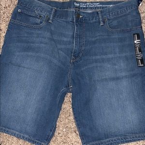 Gap shorts
